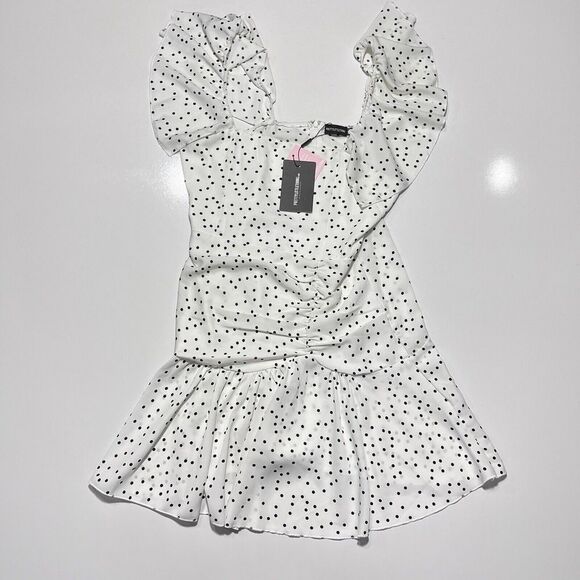 NWT Pretty Little Thing Polka Dot Fit Flare Dress Size 12 Short Ruched Detail - Picture 1 of 9